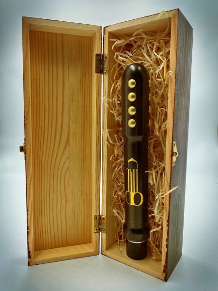 Vibrator " The Crusader " inkl. Wood Box